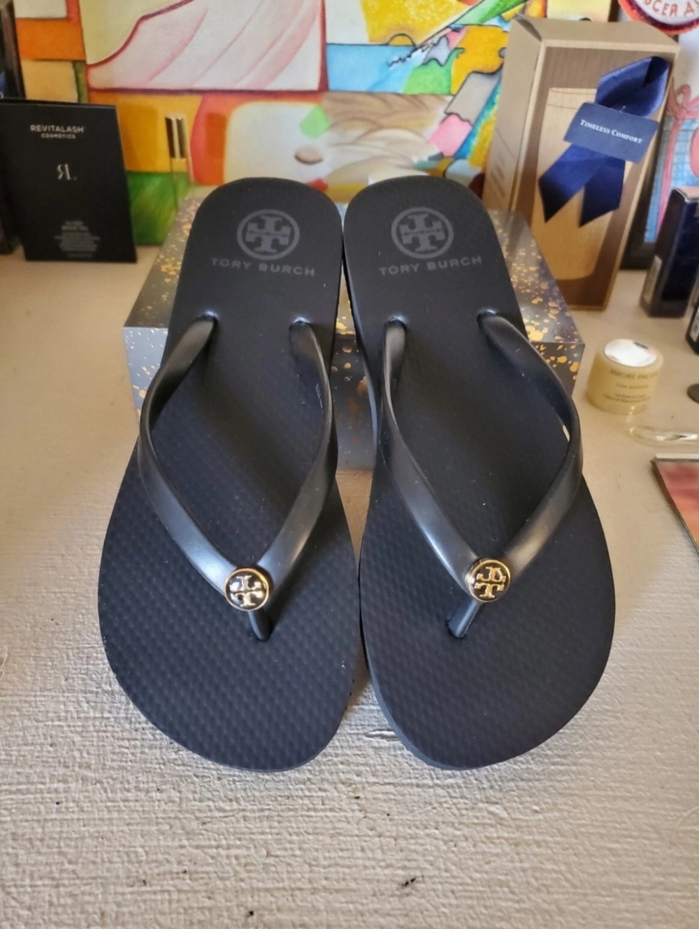 Tory Burch Flip Flops 7 M Discontinued Design